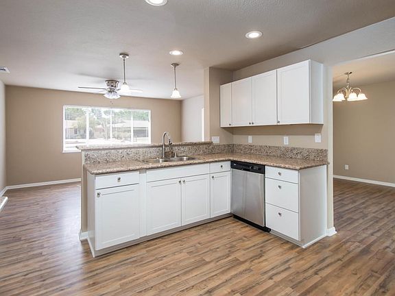 Kitchen_Hi-Res-10033077