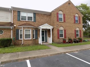 11 Dawn Ln, Hampton, VA 23666