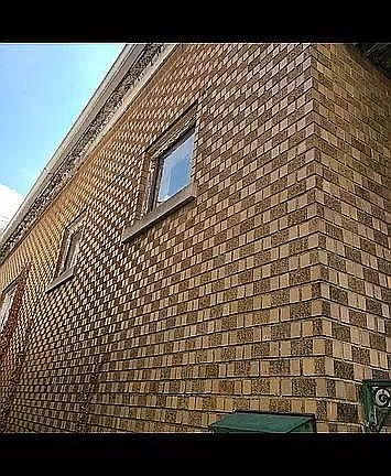 2nd image of 2400-1 Hewitt Ave