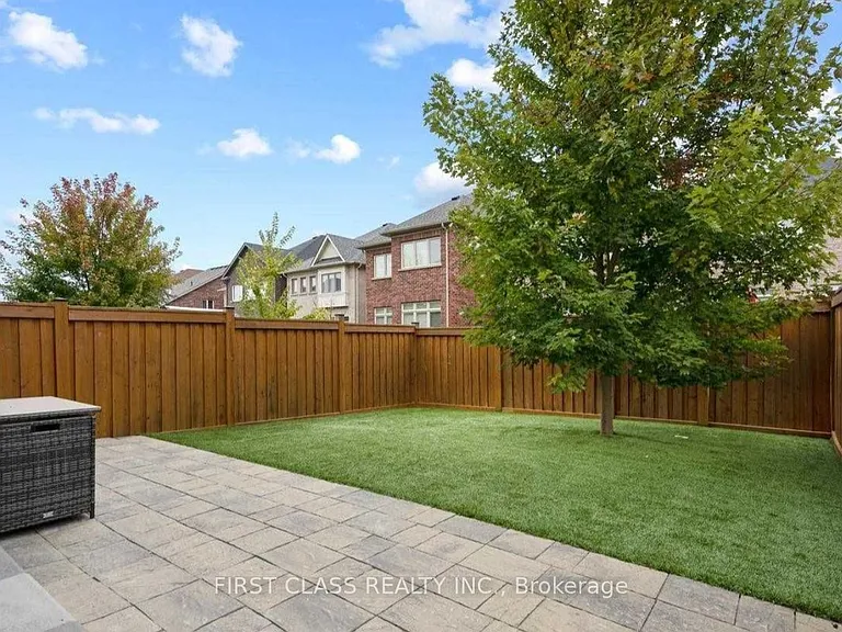 11 Claudview St — Photo 20