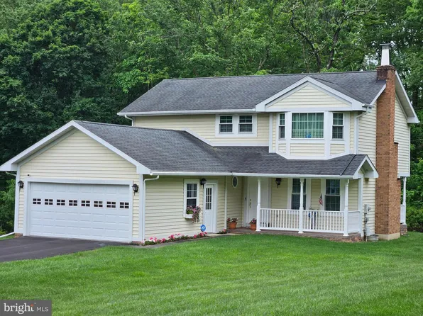 13900 Autumn Dr SW, Cresaptown, MD 21502