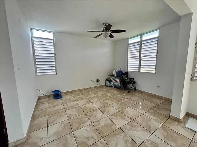 345 Calle Tulipan — Photo 27