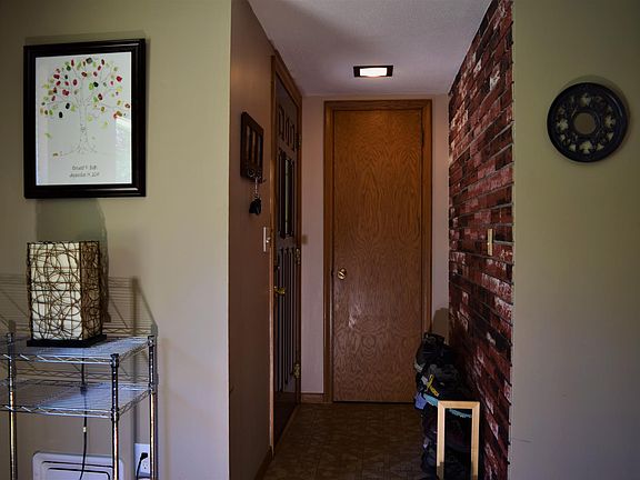 5th image of 267 Rice Creek Blvd NE