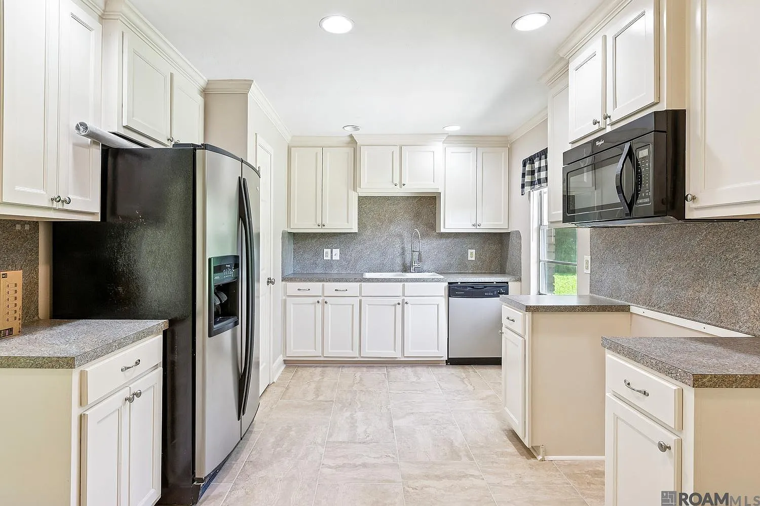 5 bed, 1514 sqft, $2,250 — Photo 4