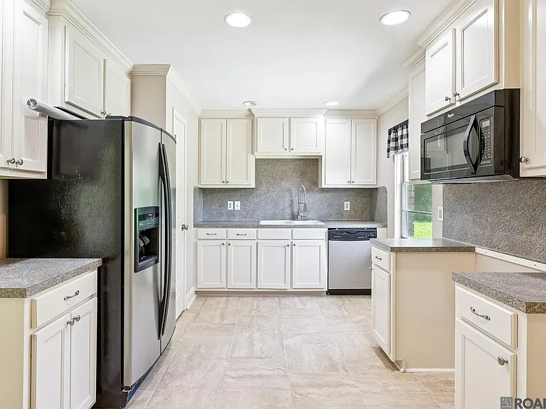 8977 Nolen Dr — Photo 4