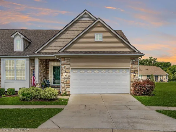 26770 Wilton Ct, New Hudson, MI 48165
