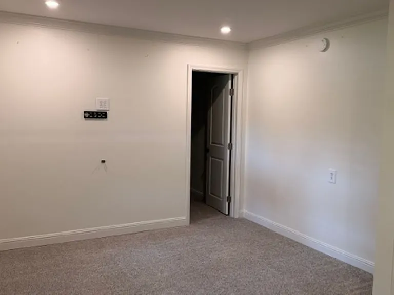 570 Cate Rd — Photo 7