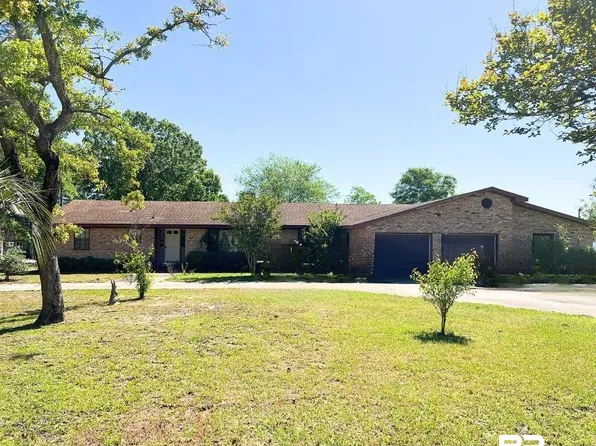 9302 Tuscaloosa Dr, Elberta, AL 36530