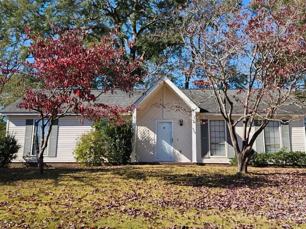 526 Hillcrest Dr, North Augusta, SC 29841