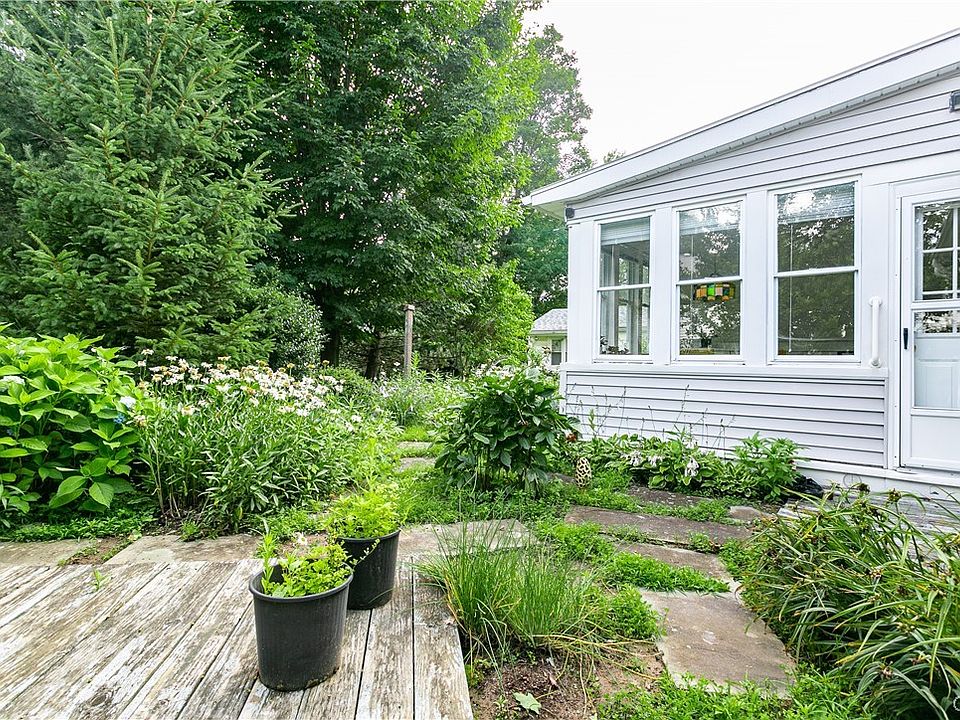 120 Edgemont Dr, Syracuse, NY 13214 Zillow