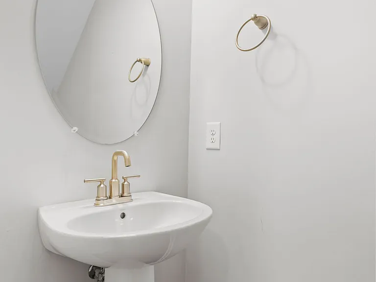 1067 Emery Bay Cir — Photo 16