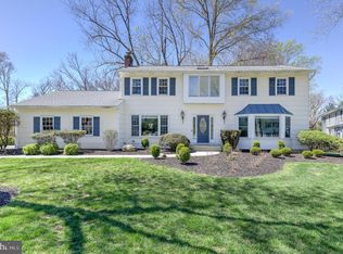 4 Hawk Dr, Princeton Junction, NJ 08550