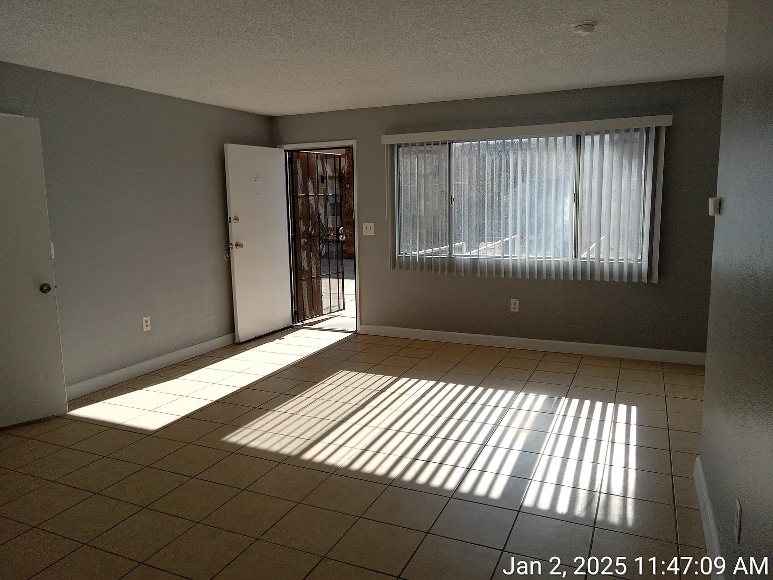602 Carson St — Photo 3