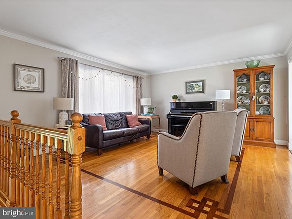 5th image of 7278 Knightsbridge Ln