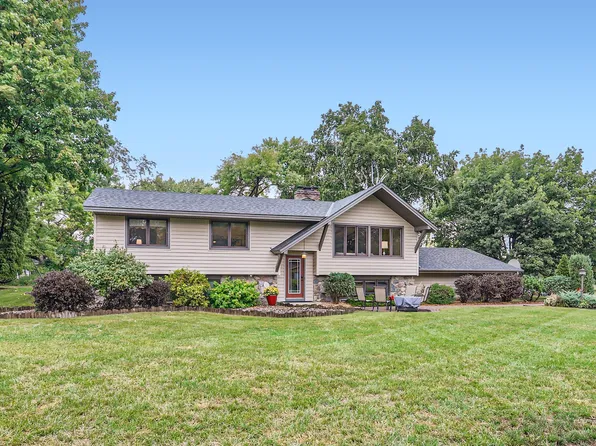 7680 Meadow Ln, Eden Prairie, MN 55346