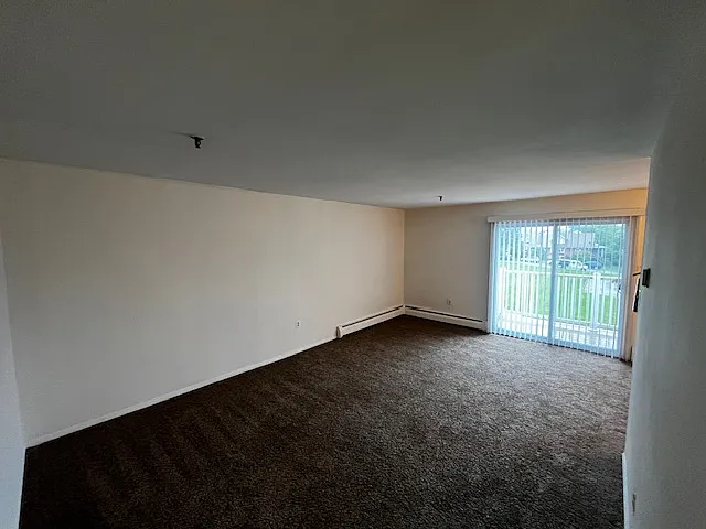 1 bed, 700 sqft, $975 — Photo 2
