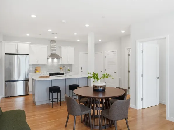 267 Old Colony #308, Boston, MA 02127