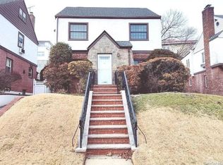 21447 Whitehall Ter, Queens Village, NY 11427
