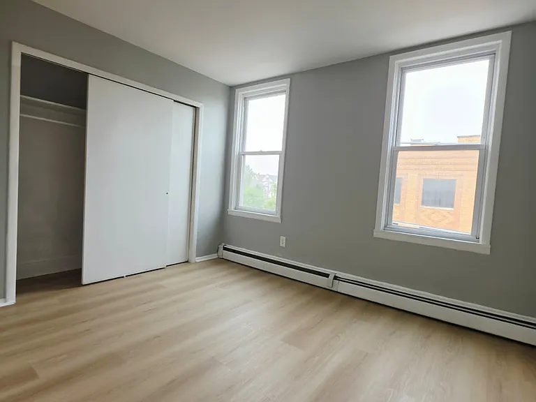 970 Broadway #3F — Photo 4