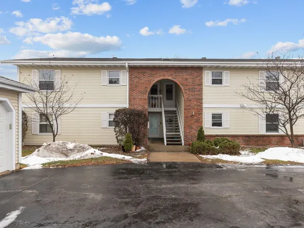 1351 Wittmann Park Ln, Menasha, WI 54952