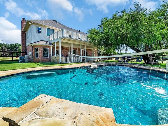 2nd image of 504 Valle Vista Ct