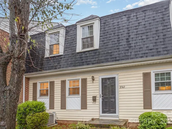 8302 Knights Bridge Rd, Charlotte, NC 28210