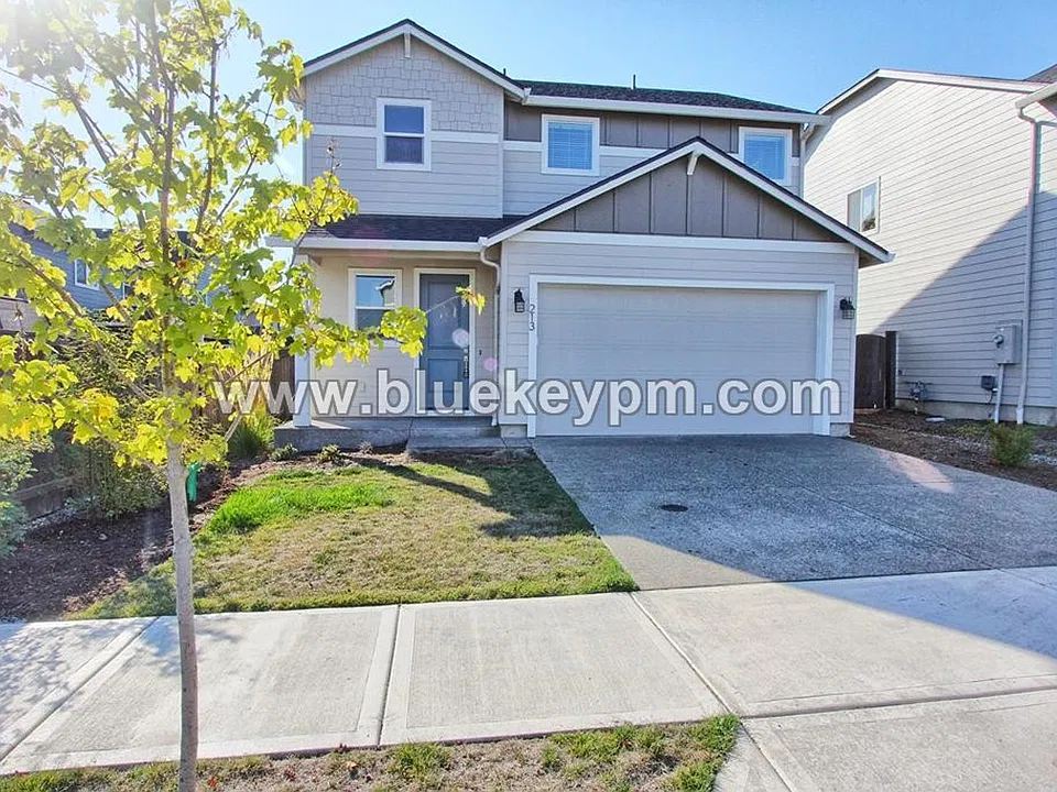 213 S 88th Dr