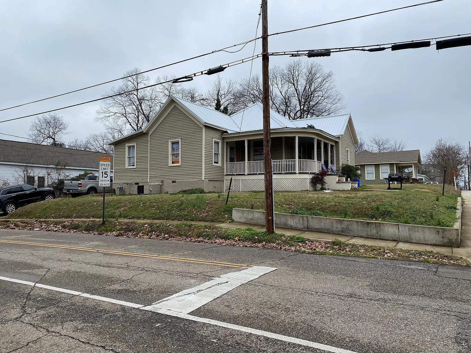 4 bed, 2397 sqft, $1,500 — Photo 1