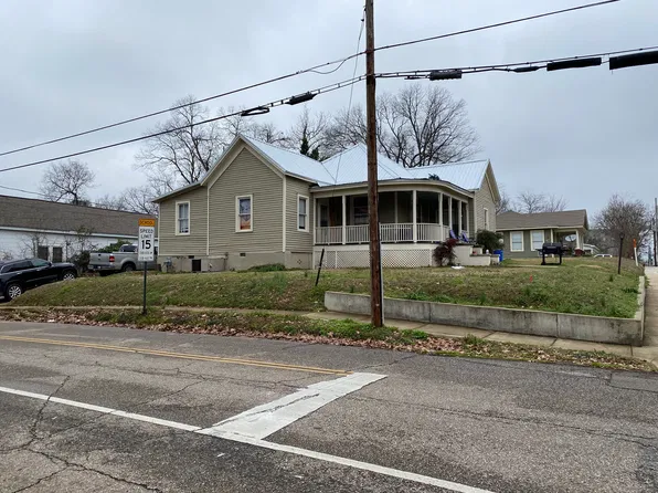 310 S Montgomery St, Starkville, MS 39759