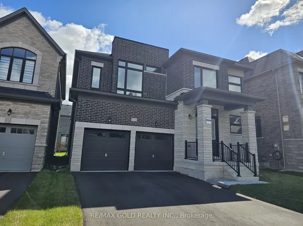 112 Weslock Cres, Aurora, ON L4G 7Z4