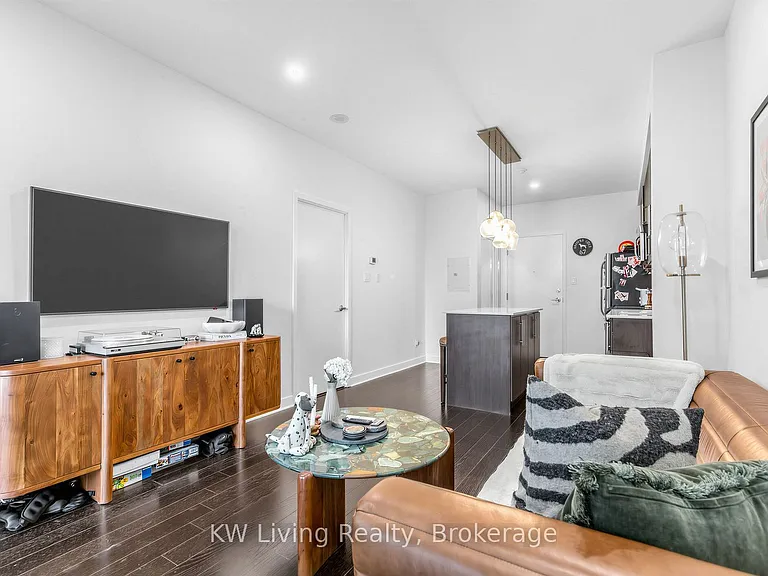 1171 Queen St W #305 — Photo 15