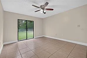 660 Royalty Ct — Photo 15