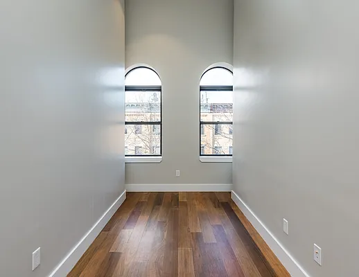 Rented by Nooklyn NYC LLC | media 30