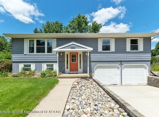 1208 Alpine Dr, Dewitt, MI 48820