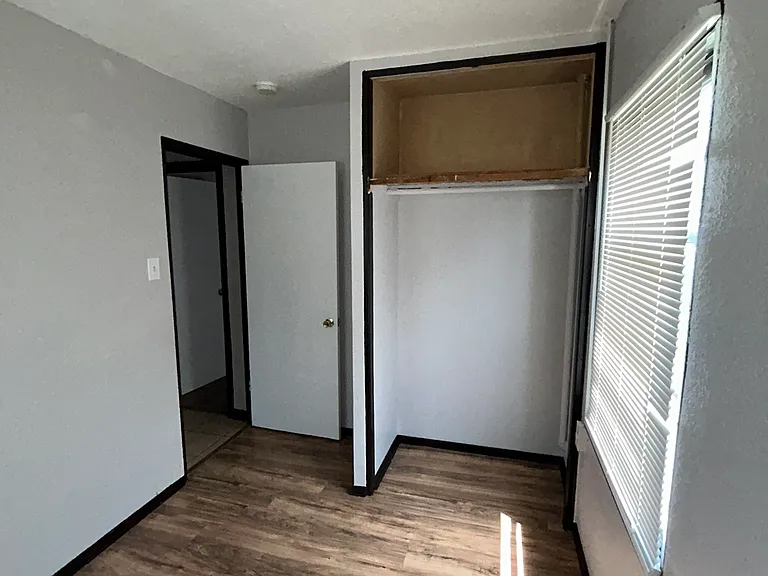 12 Agnes Dr — Photo 11