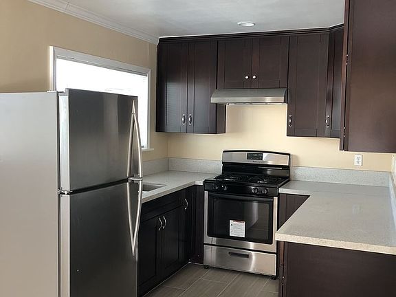 4th image of 5466 Conrad Ave #5466