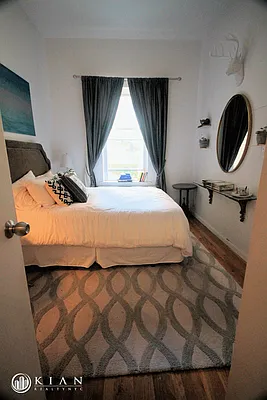 Rented by Kian Realty | media 5