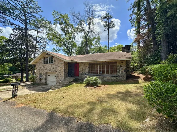 5231 Colonial Cir N, Mobile, AL 36618