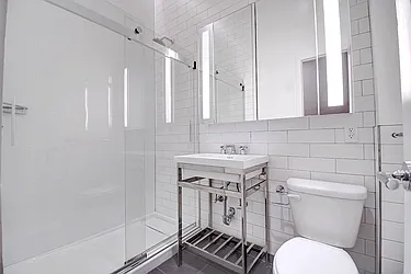 Rented by Urbane Brokerage