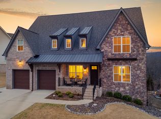 570 Sun Valley Rd, Chattanooga, TN 37419