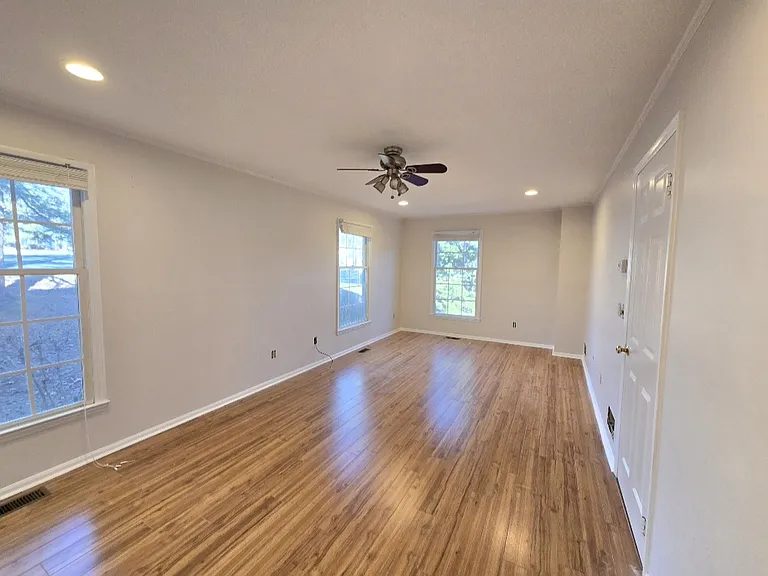 191 Jamestown Rd — Photo 9
