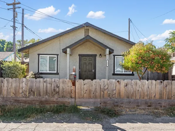 122 Baker Way, Modesto, CA 95354