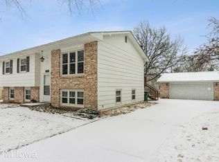 4503 64th St, Urbandale, IA 50322