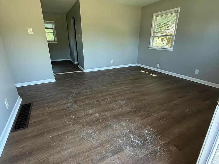 1861 Dunkirk Dr — Photo 2