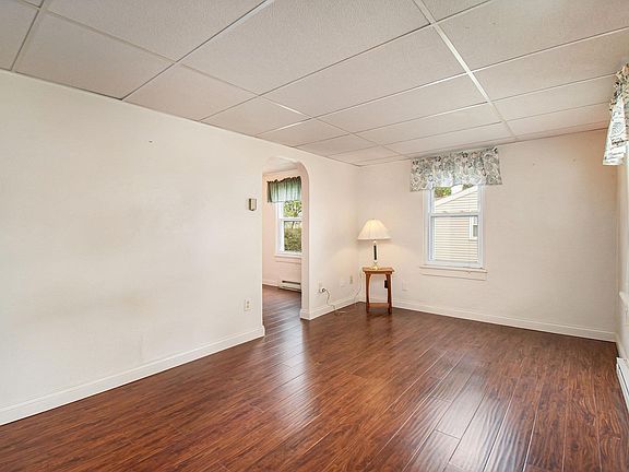 3rd image of 1414 Laurel St