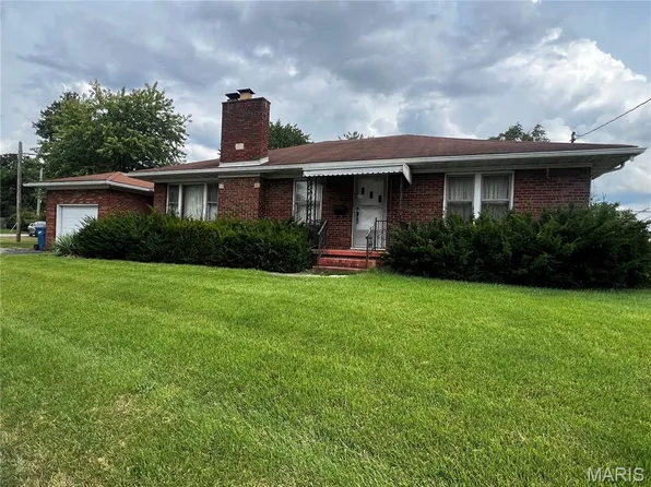 277 Herbert St, Alton, IL 62002