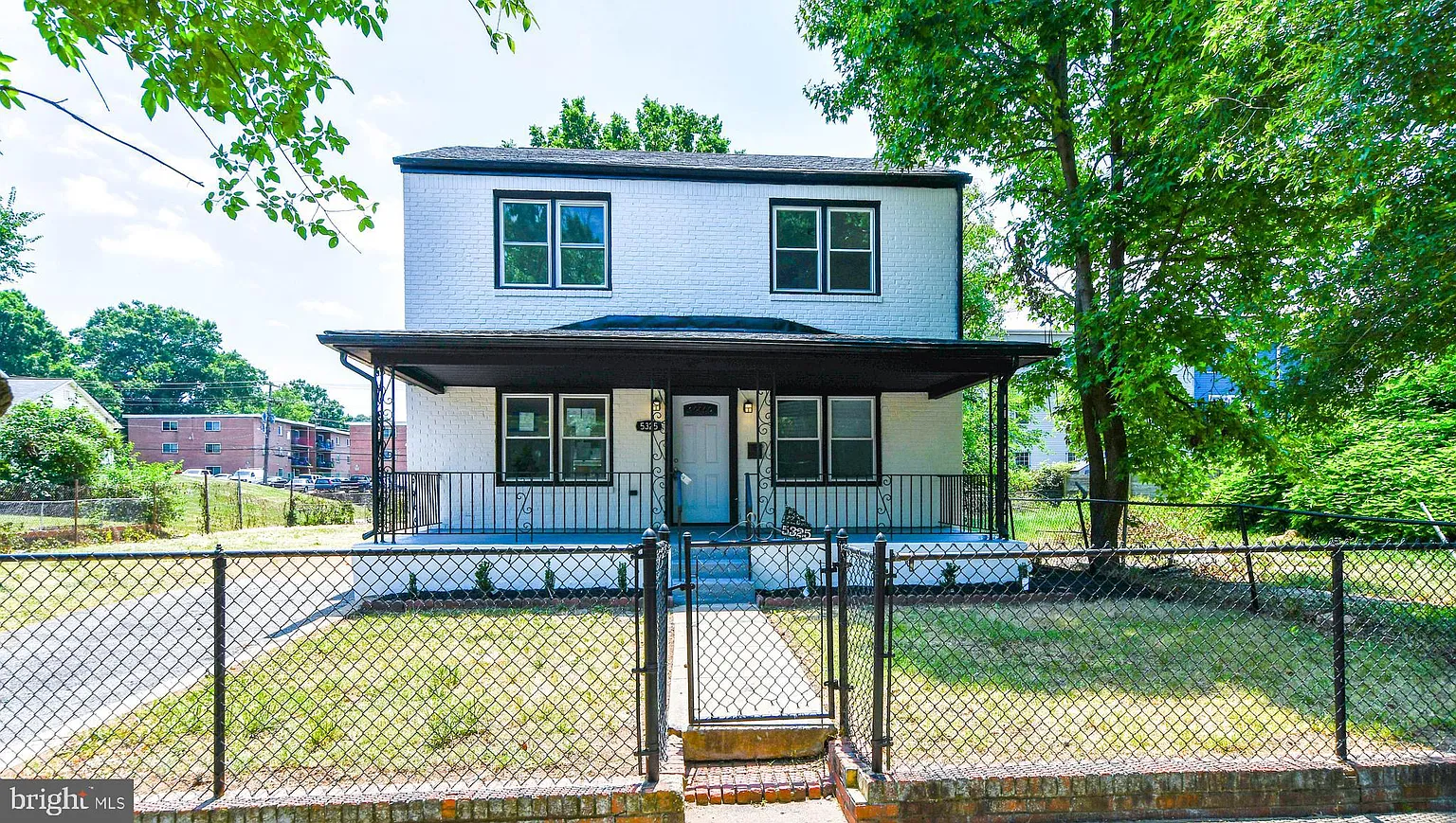 5325 B St SE photo 1