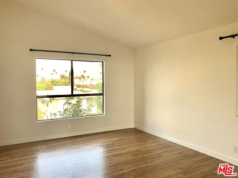 12412 Texas Ave #302 — Photo 11