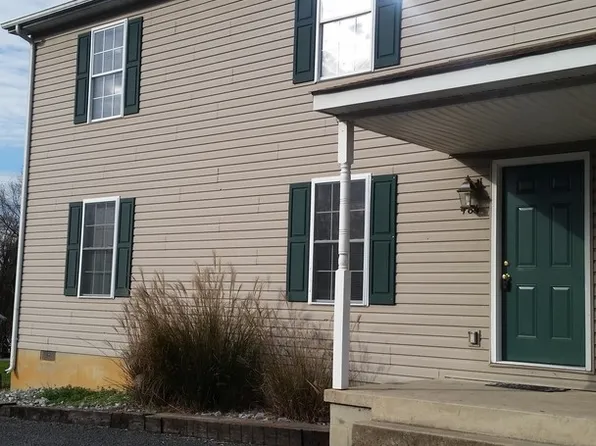 Sandpiper Lane 472 Apartments, 476 Sandpiper Ln #100, Shepherdstown, WV 25443