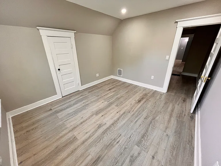 73 Hubinger St #3 — Photo 9